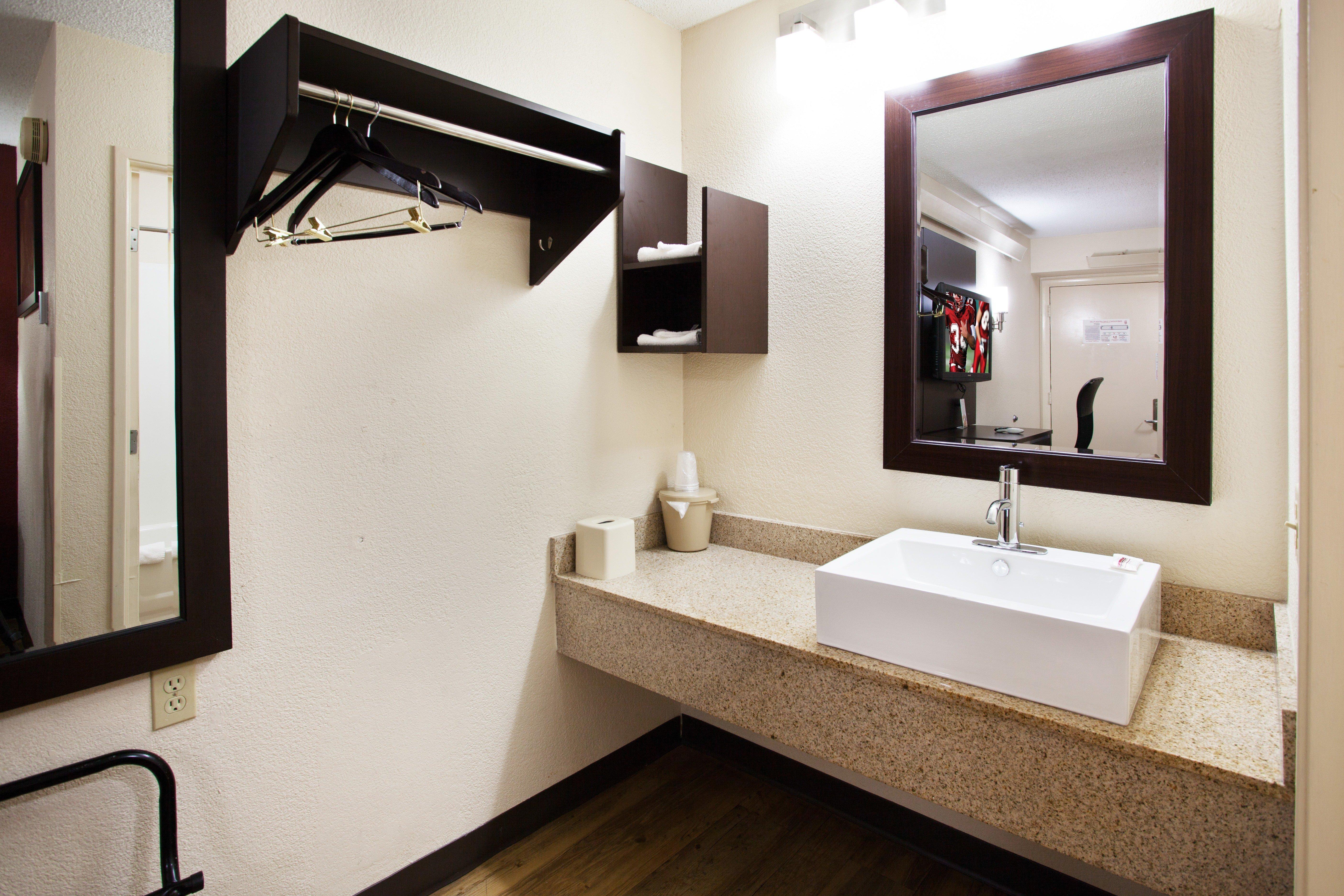 Red Roof Inn Plus+ Nashville Fairgrounds Bagian luar foto