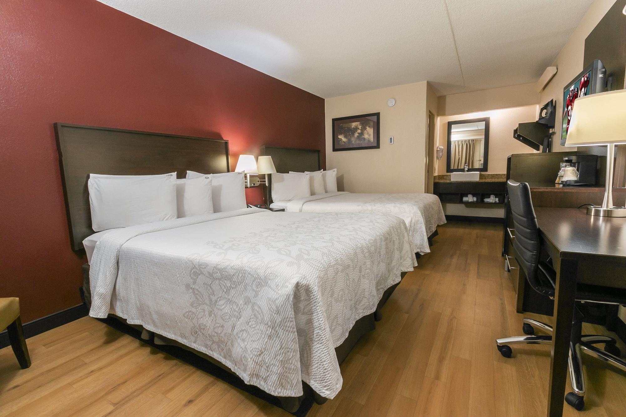 Red Roof Inn Plus+ Nashville Fairgrounds Bagian luar foto