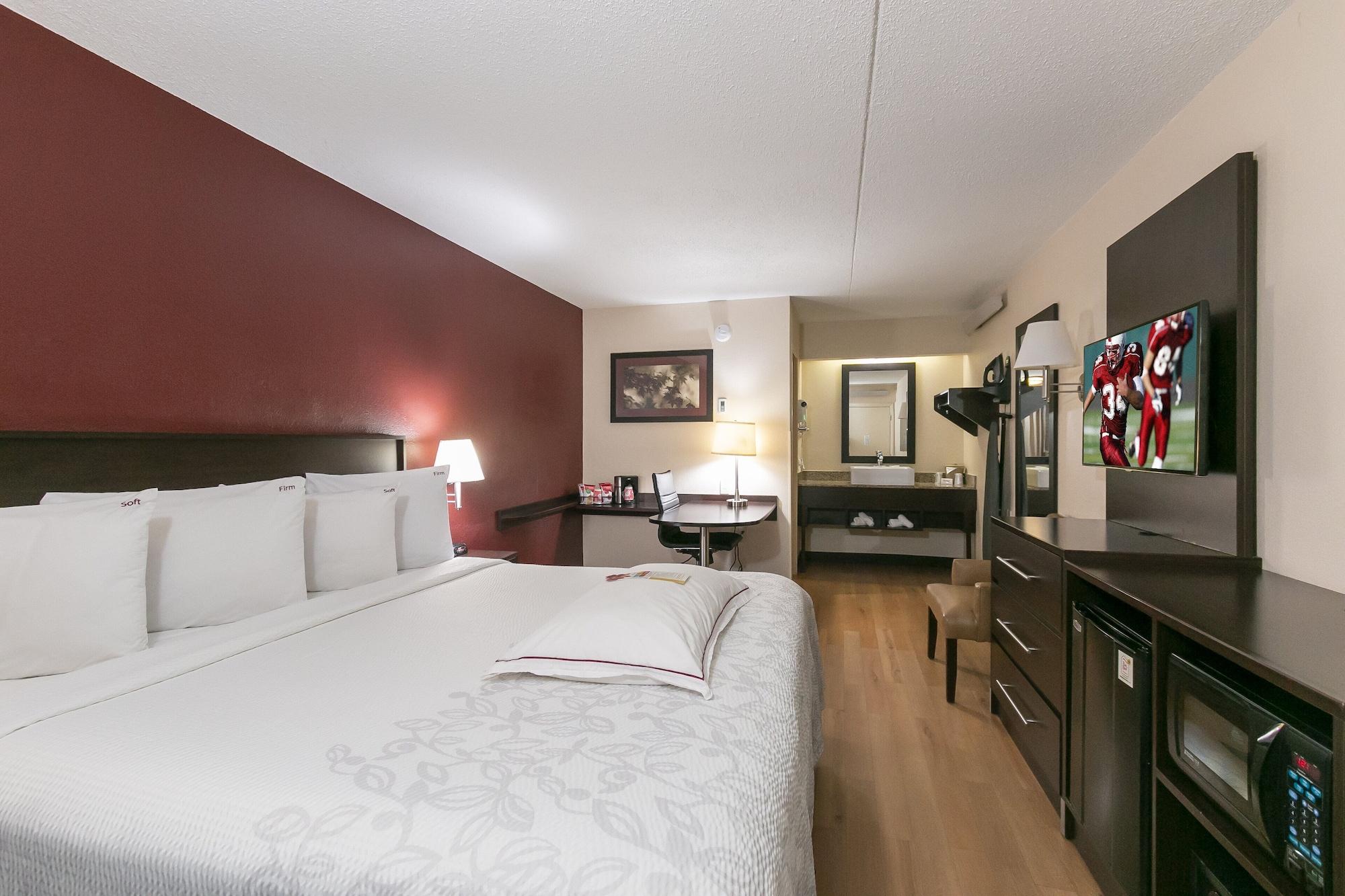 Red Roof Inn Plus+ Nashville Fairgrounds Bagian luar foto