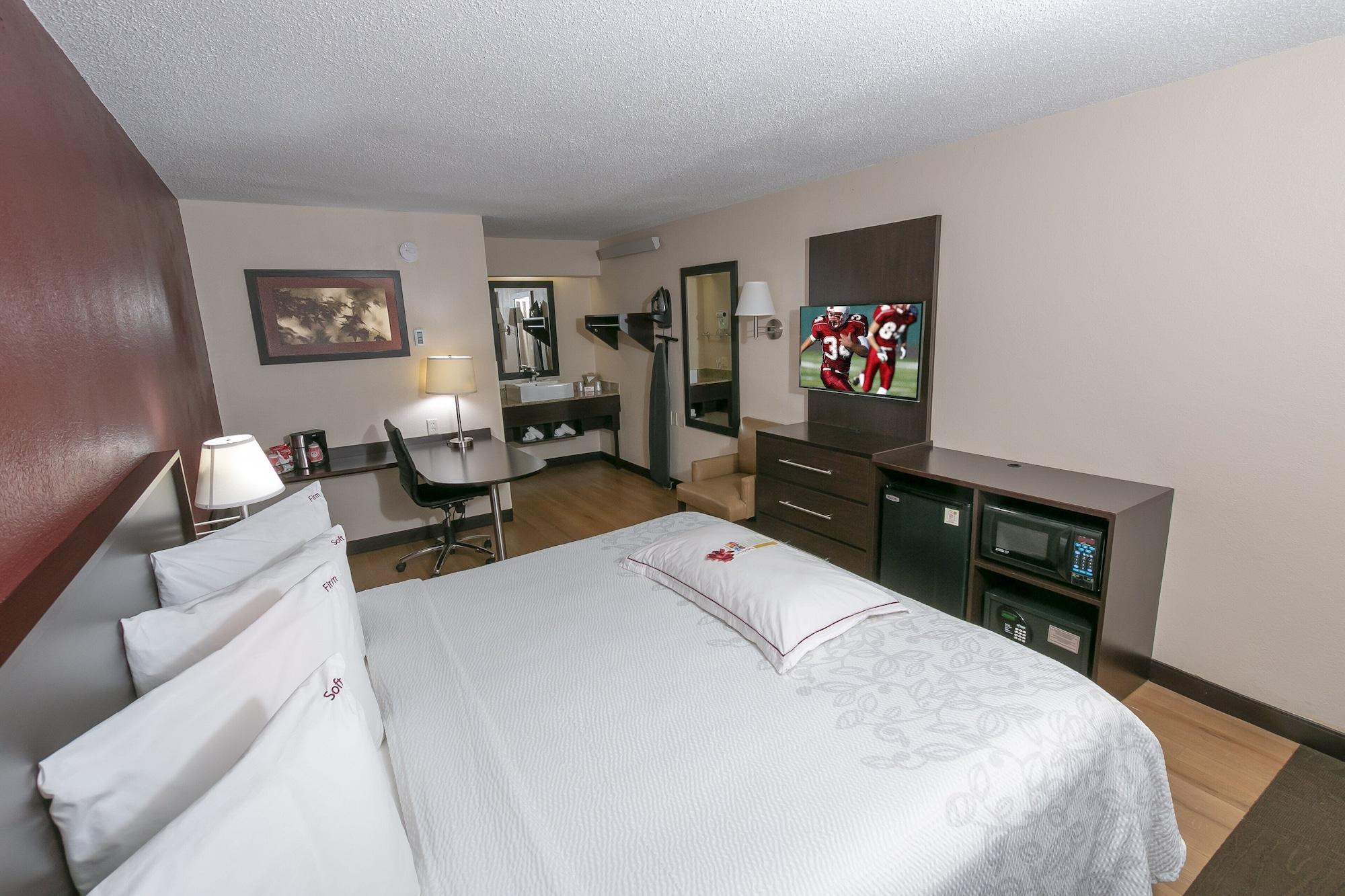 Red Roof Inn Plus+ Nashville Fairgrounds Bagian luar foto