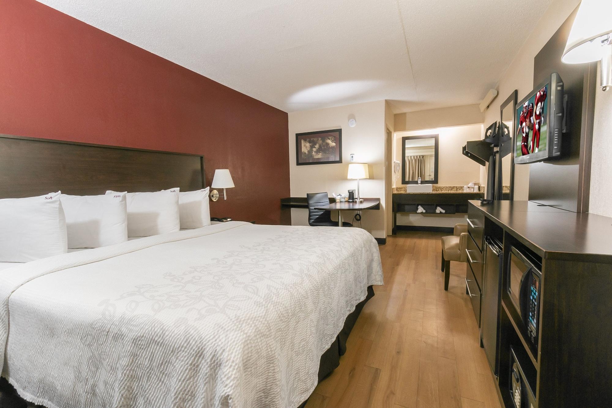 Red Roof Inn Plus+ Nashville Fairgrounds Bagian luar foto