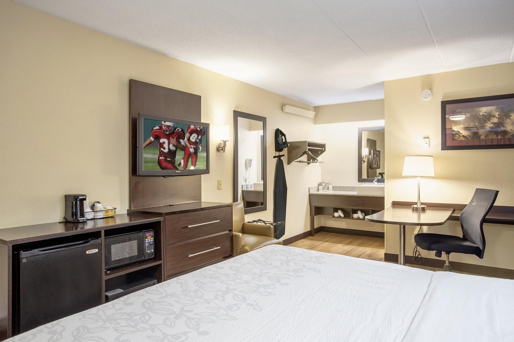 Red Roof Inn Plus+ Nashville Fairgrounds Bagian luar foto