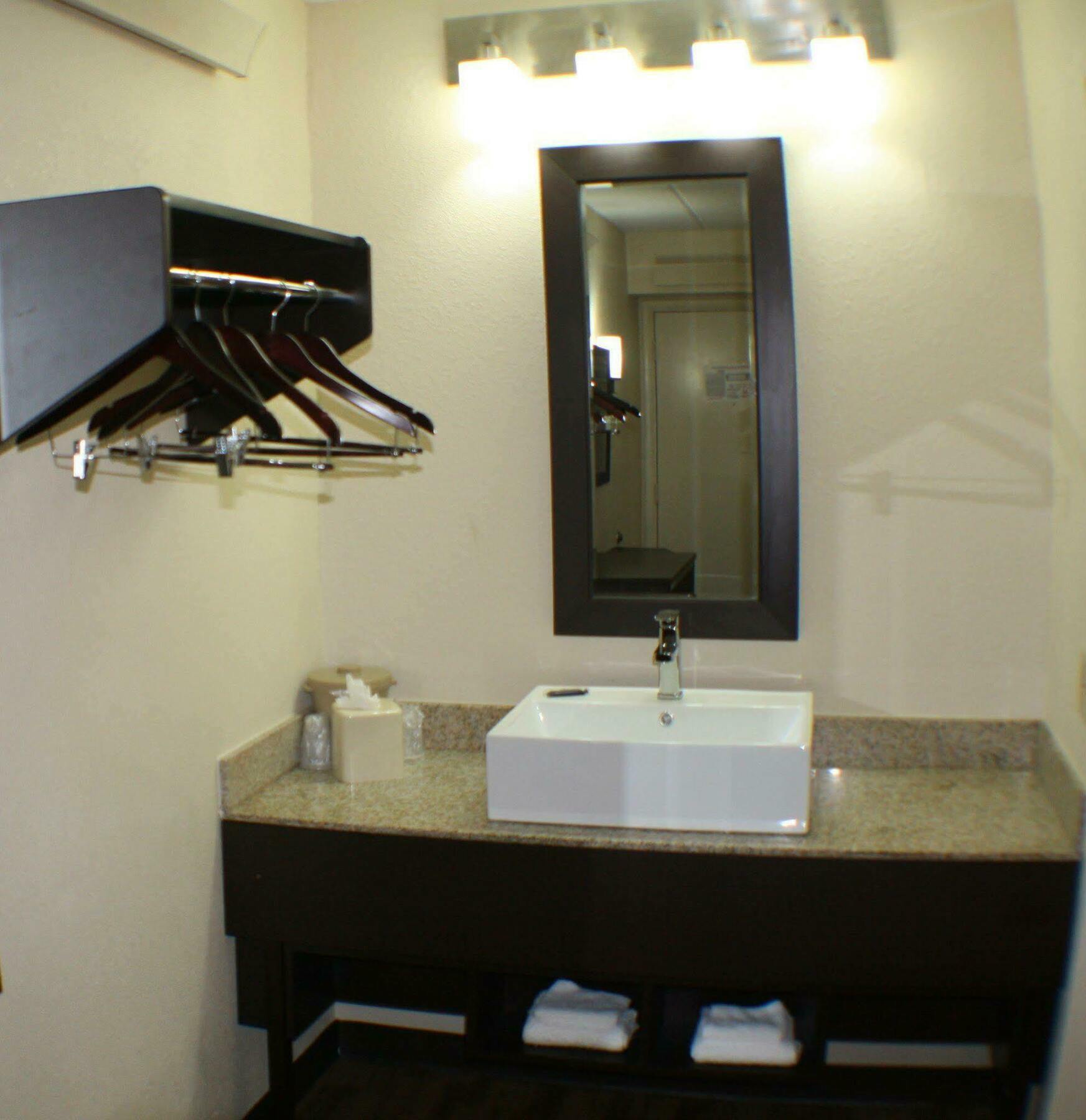 Red Roof Inn Plus+ Nashville Fairgrounds Bagian luar foto